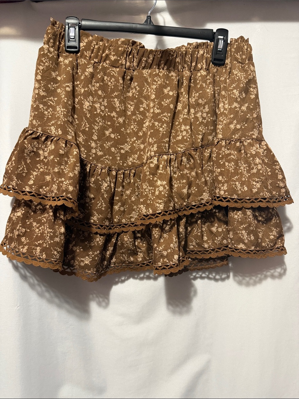 Floral Ruffle Skort in Brown & Cream Size Large